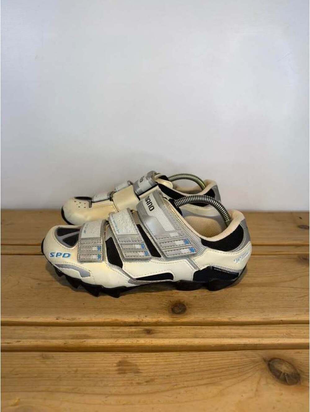 Shimano Women's SH-WM60 SPD Mountain Bike Shoes Size EU 40 US 7.8 White